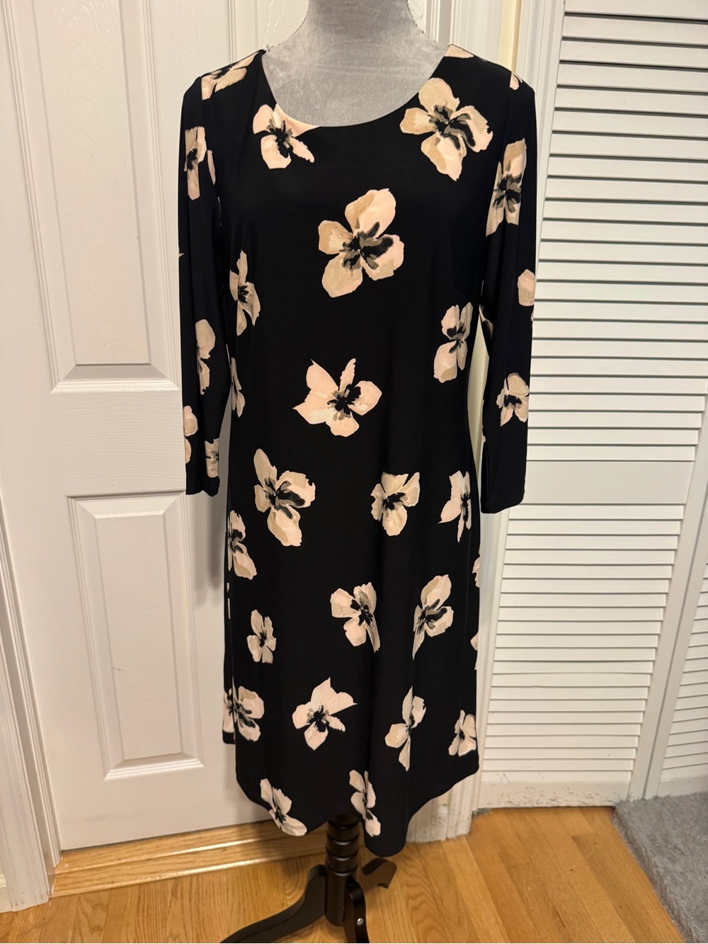 Tommy Hilfiger Floral Long Sleeve Dress size 12